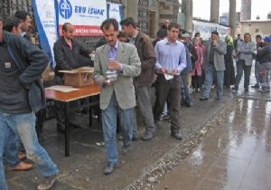Vakıf aşına yoğun ilgi